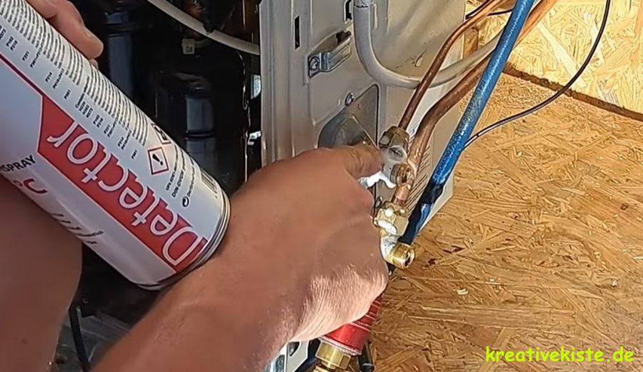 Lecksuche an Klimaanlagen