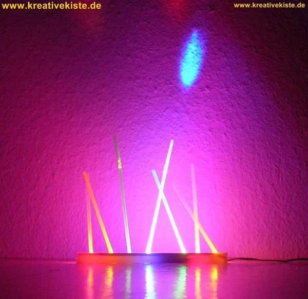 2-1 kreative-led-beleuchtung-roerchen-disko-raum