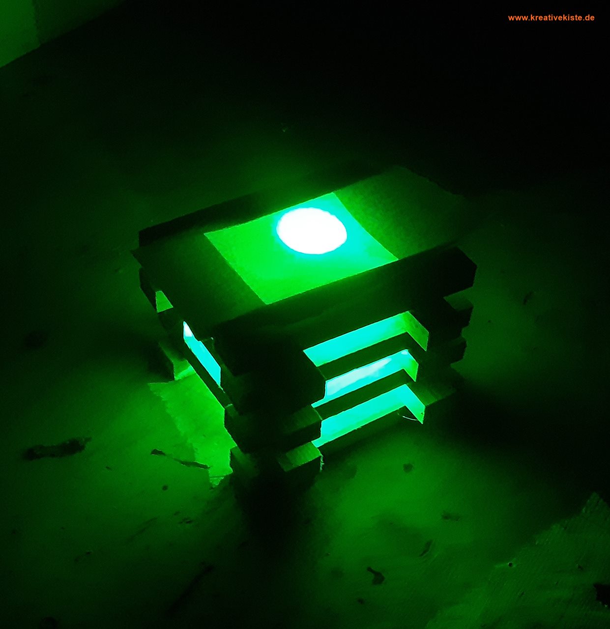 Holz LED RGB Lampe selber bauen basteln mit jungs 3