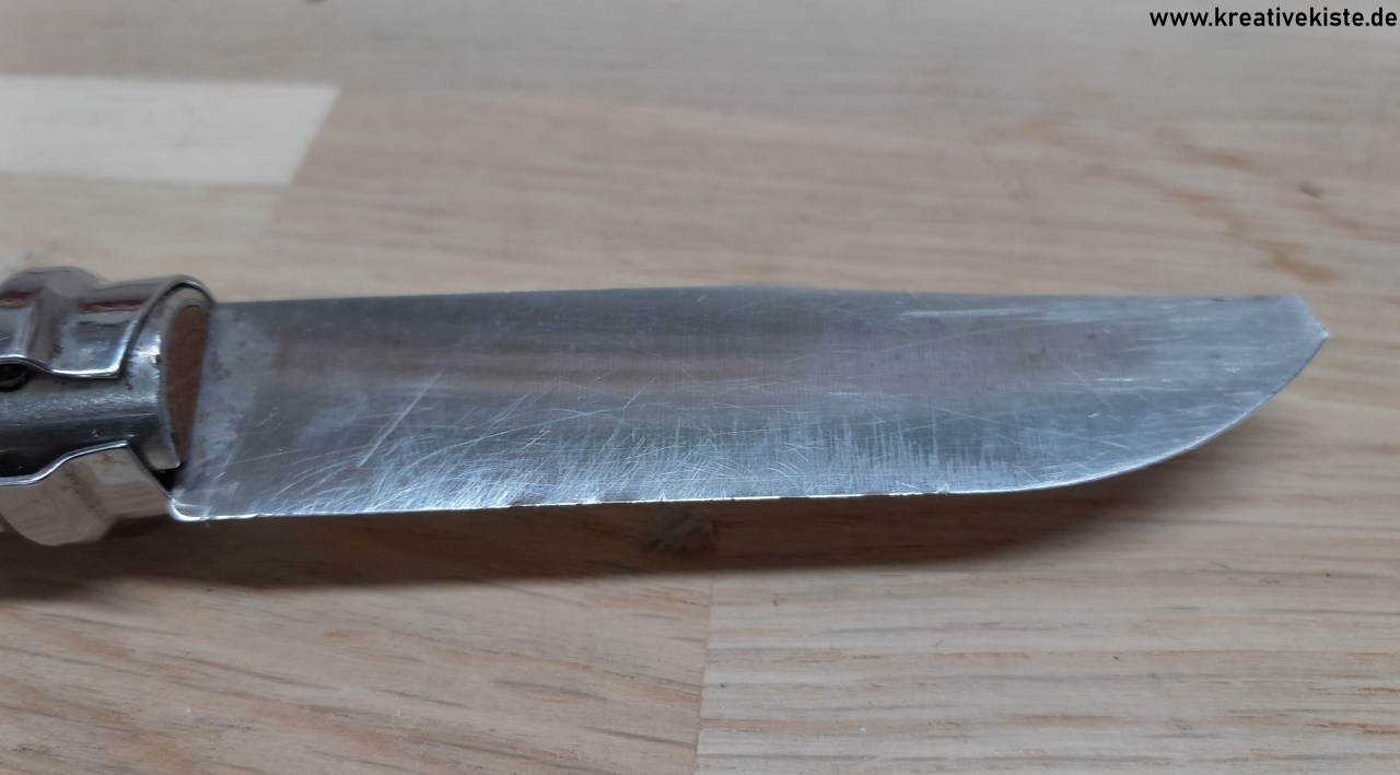 5 Opinel Messer aus Carbonstahl und Inox Stahl Unterschiede und Pflege