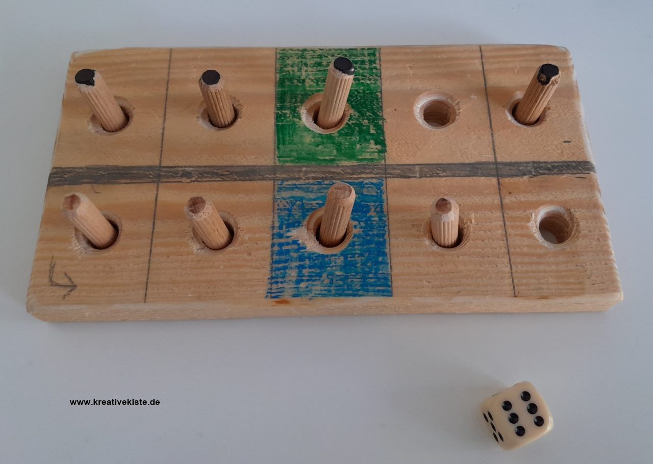 6 Fünf Linien Bastelanleitung und Spielregeln Holzbrettspiel basteln