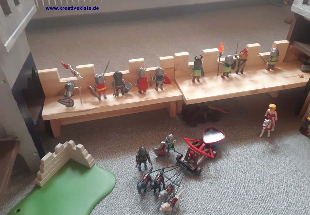 holz ritterburg für Playmobilfiguren selber bauen