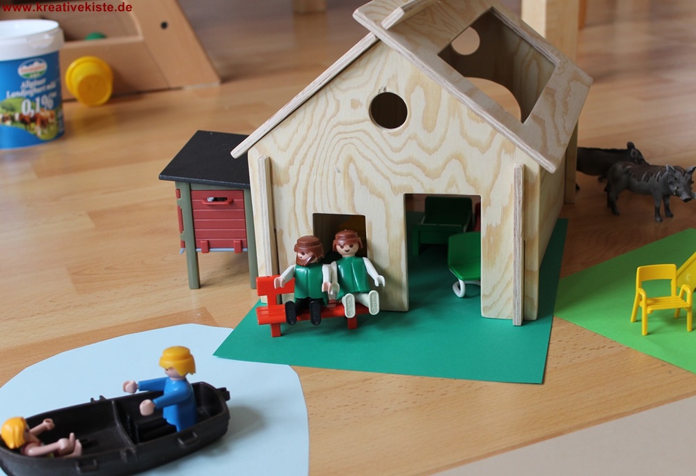 1-Playmobil-Haus-aus-Holz-bauen